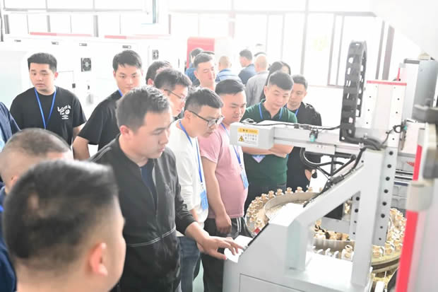 上海滬工閥門(mén)廠(chǎng)(集團(tuán))有限公司玉環(huán)分公司工廠(chǎng)現(xiàn)場(chǎng)(圖4)